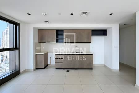 2 Bedroom Flat for Rent in Downtown Dubai, Dubai - Sea View | Mid Floor | Vacant | Spacious Layout 2 Bedroom Flat for Rent in Downtown Dubai, Dubai - Sea View | Mid Floor | Vacant | Spacious Layout