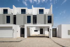 فیلا في هادي فيلاز،مردف 5 غرف 215000 درهم - 14730094