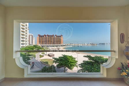 A Sea Lovers Paradise is in this Two Bedroom House A Sea Lovers Paradise is in this Two Bedroom House