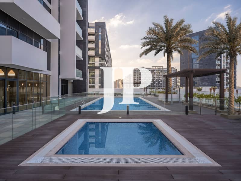 12 RIVIERA_DSF3288-HDR AB4. jpg