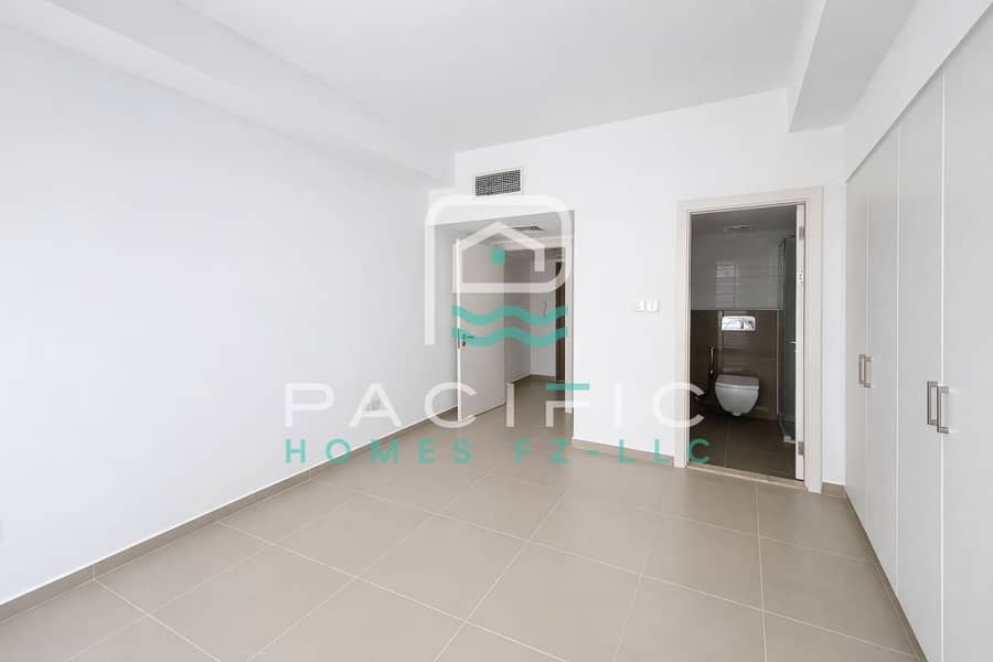 2 Pacific_Building_UnitB - 2 - 28_photo2. jpg