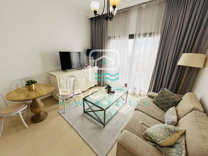 7 Pullman_Residences_Unit215_photo7. jpg