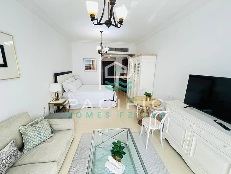 9 Pullman_Residences_Unit215_photo9. jpg