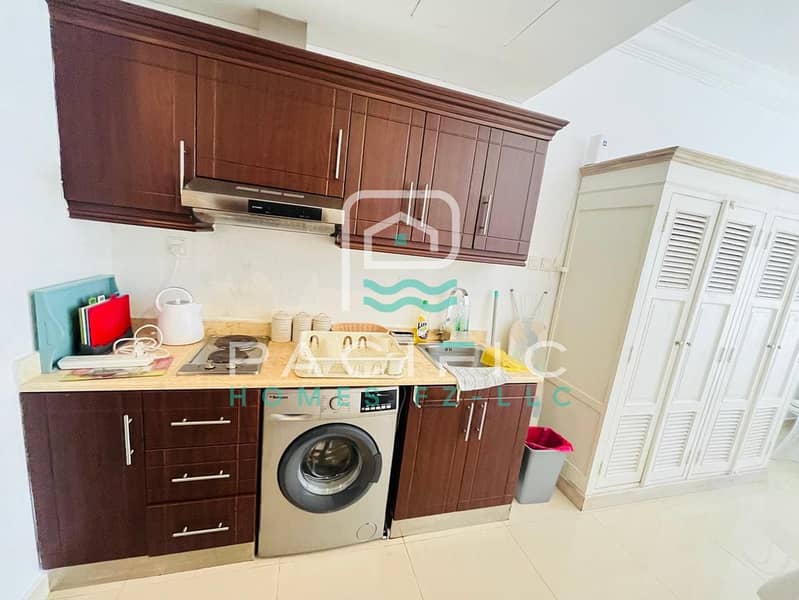 13 Pullman_Residences_Unit215_photo13. jpg