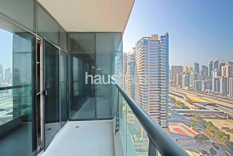 Unfurnished | Huge layout | AVL END JUNE