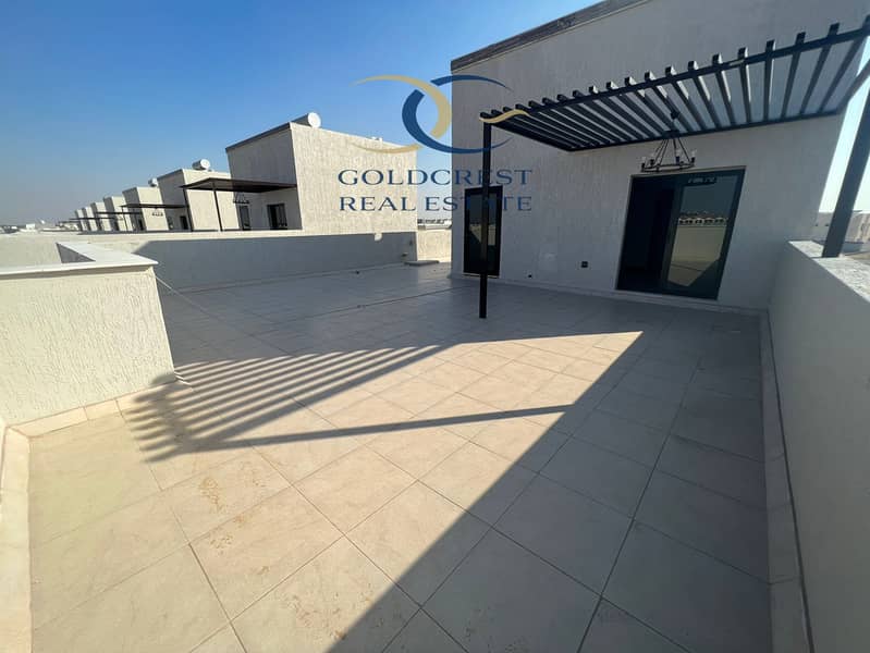 24 front view of terrace