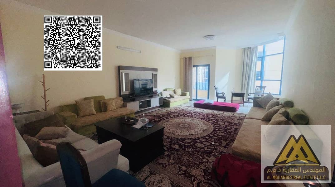 It features very spacious areas and a family-friendly design, in addition to a vibrant location close to all services, making it an excellent choice f