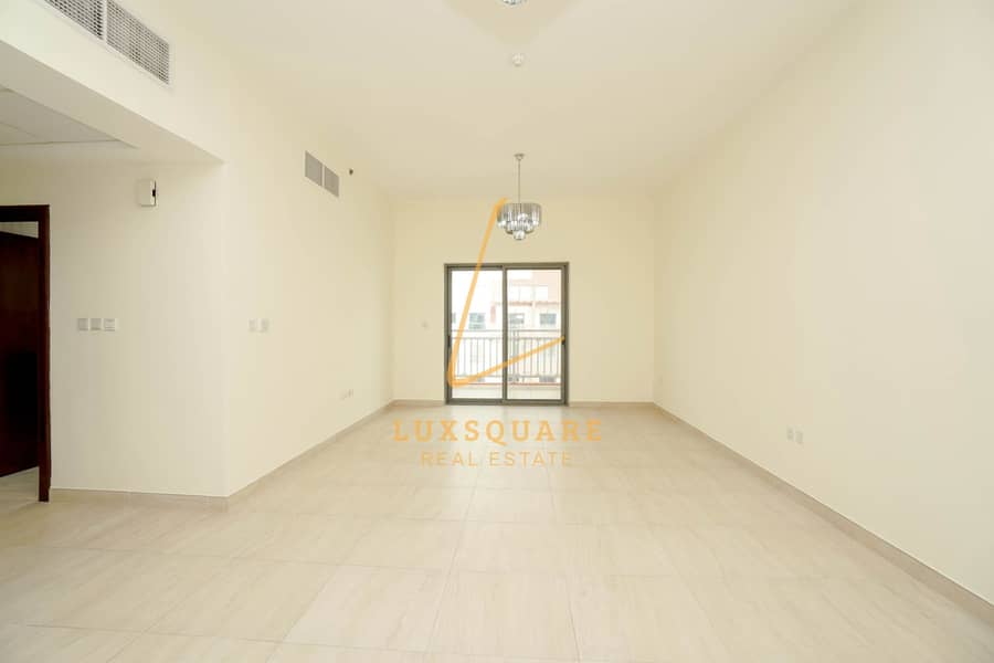 Ready To Move | 2 Alloted Parkings | Plus Maids Ready To Move | 2 Alloted Parkings | Plus Maids
