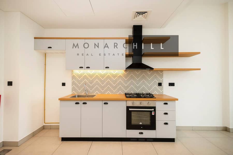 Burj Khalifa View | Premium | Modern Layout