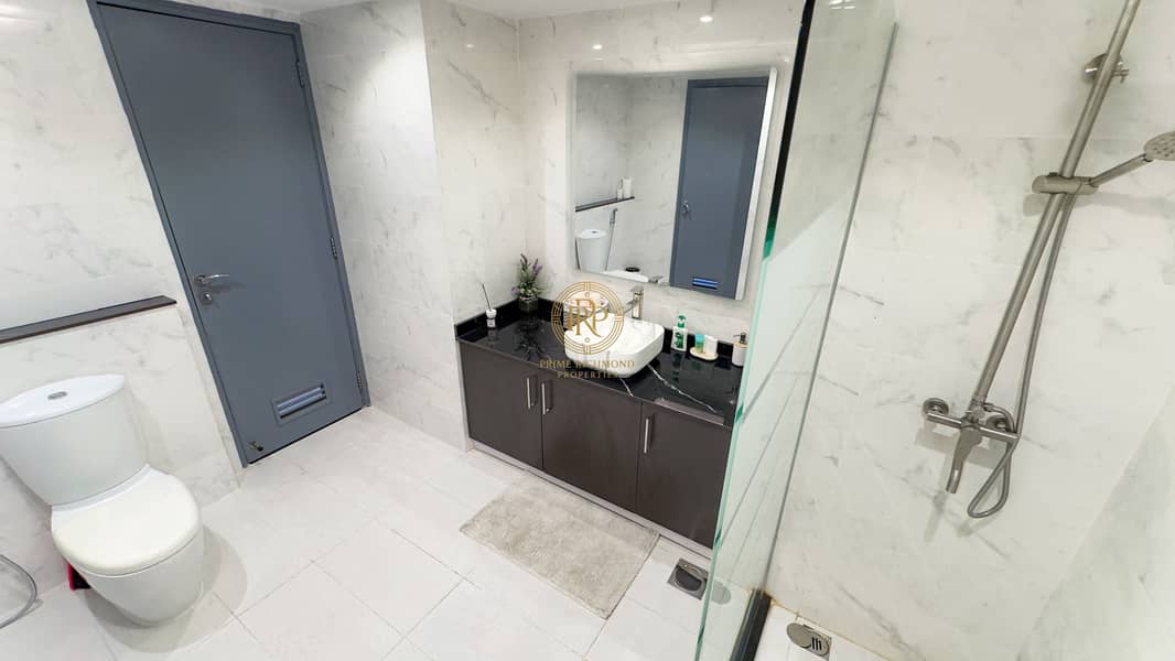 18 JLT(2)_17. jpg