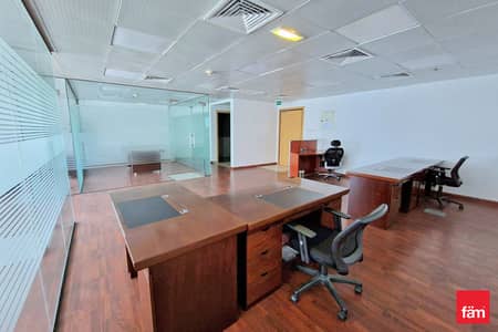 Office for Sale in Jumeirah Lake Towers (JLT), Dubai - Fully Fitted | Partitioned | Vacant | Lake View