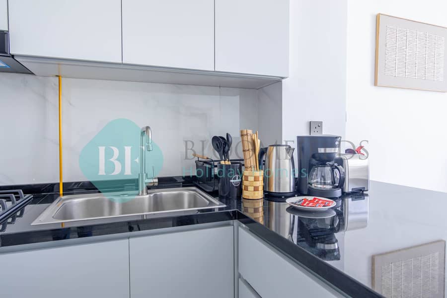 10 Kitchen 1. jpg