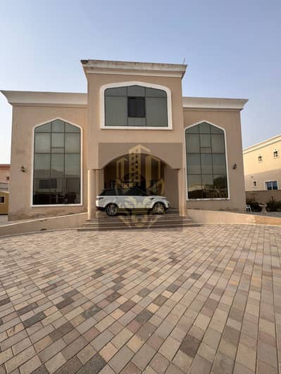 7 habitaciones Villa para en Venta en Al Rahmaniya, Sharjah - WhatsApp Image 2026-04-05 at 11.24. 58 AM. jpeg 7 habitaciones Villa para en Venta en Al Rahmaniya, Sharjah - WhatsApp Image 2026-04-05 at 11.24. 58 AM. jpeg