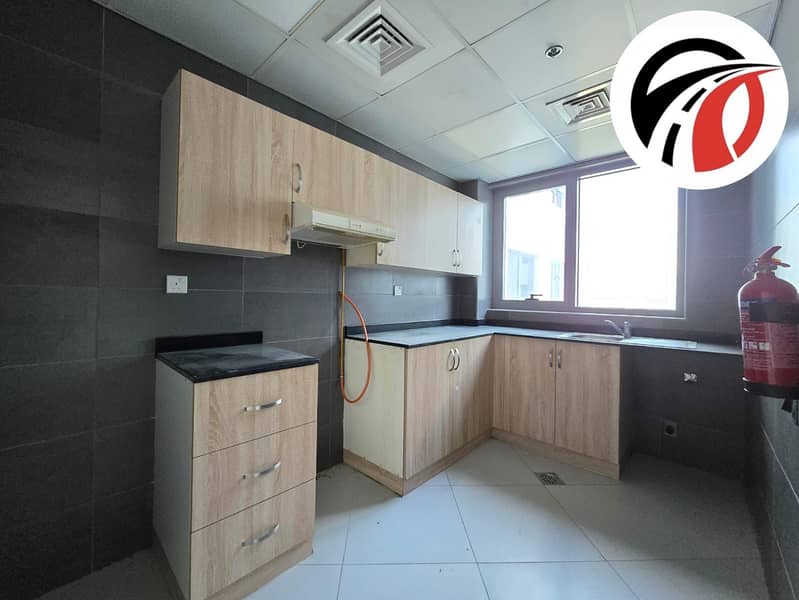 3 acda42d9-ead6-4e19-ac9f-02bb5cbd1f8e. jpg