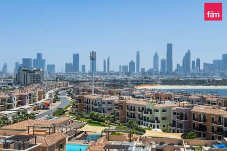 1 Bedroom Flat for Rent in Jumeirah, Dubai - Unique Burj Khalifa View | Vacant
