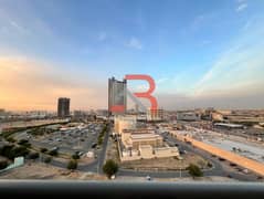 شقة بغرفتي نوم | إطلالة على وسط المدينة وحمام السباحة | مفروشة | مبنى ربدان موتور سيتي