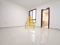 شقة في منطقة الكورنيش 3 غرف 115000 درهم - 14862340