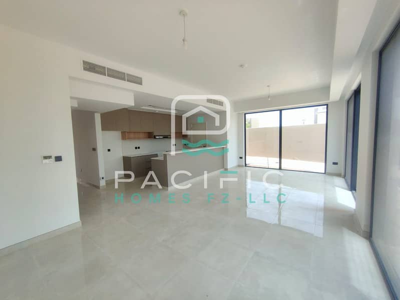 11 FALCON_ISLAND_Unit270_photo11. jpg