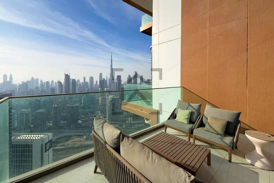 Iconic Loft w/ Burj View| Furnished| Hotel Service Iconic Loft w/ Burj View| Furnished| Hotel Service