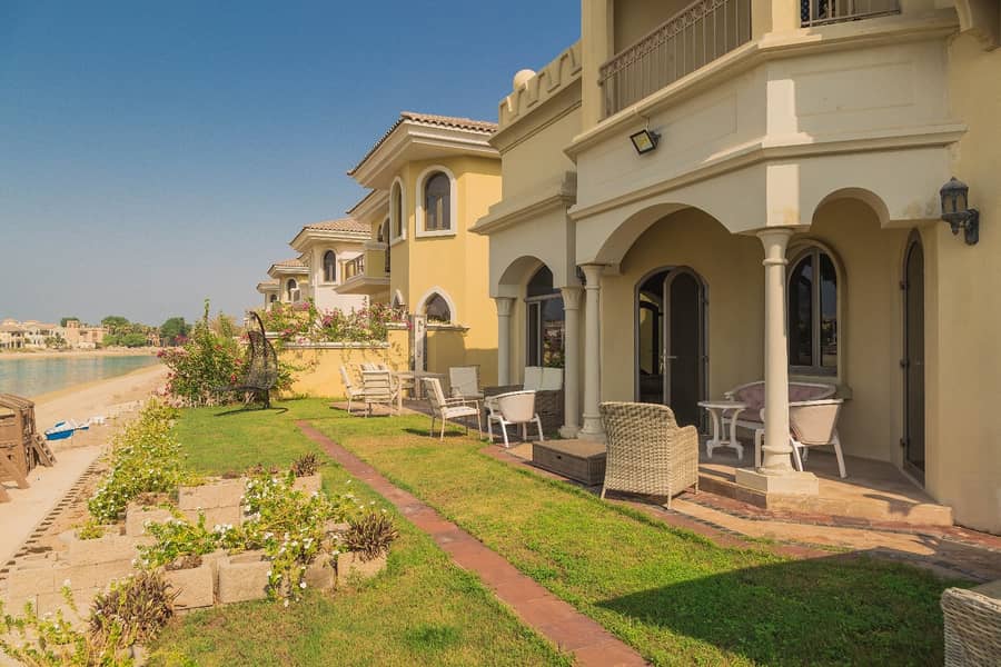 5 SEASIDE VILLA WITH PRIVATE POOL | PALM JUMEIRAH