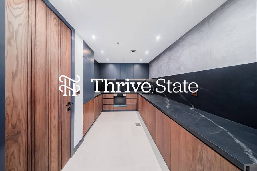 Fully Upgraded | Converted Unit | Vacant Now – pohled 6