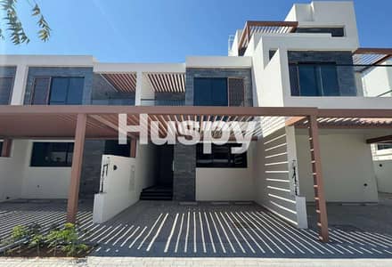 4 Bedroom Townhouse for Sale in DAMAC Hills, Dubai - Move In Ready | Single Row | Brand New 4 Bedroom Townhouse for Sale in DAMAC Hills, Dubai - Move In Ready | Single Row | Brand New