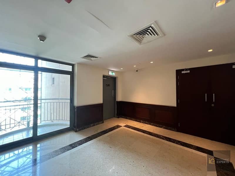 ELEGANT BRIGHT UNIT | SMART LAYOUT | FURNISHED