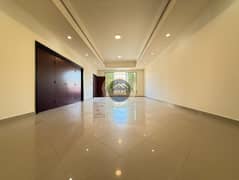 فیلا في مدينة خليفة 7 غرف 330000 درهم - 14866029