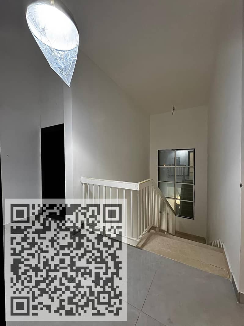 12 98ad804e-9a06-4b47-b238-cc6cbb8dd857. jpg