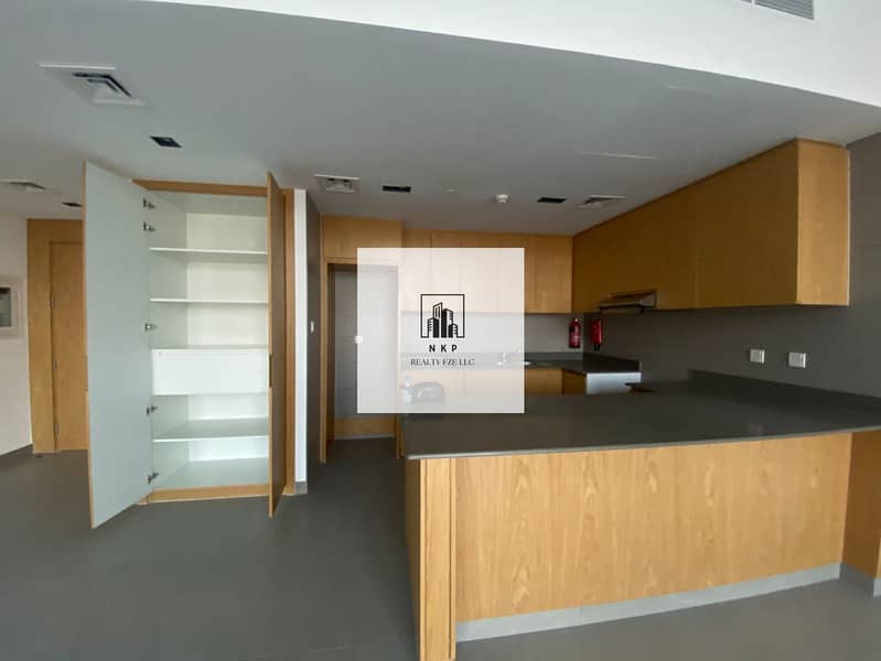 Spacious Cozy 2-bedrooms Apartment with Scenic view|Amneties