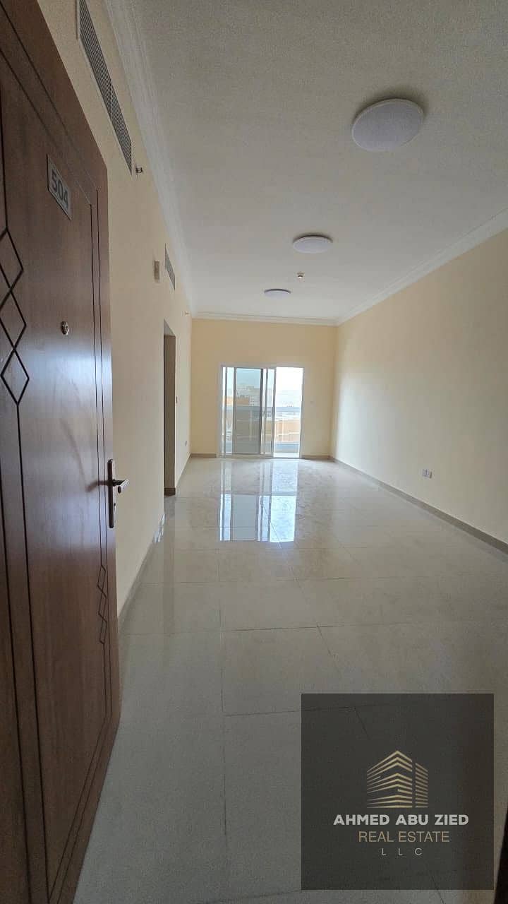 Beautiful elegant first occupancy apartment master bedroom with built in wardrobes spacious living room balcony open view hotel finish free maintenanc