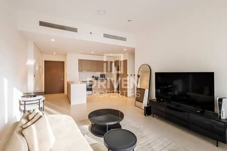 1 Bedroom Apartment for Rent in Downtown Dubai, Dubai - Upgraded Unit | High Floor | Vacant Mid May