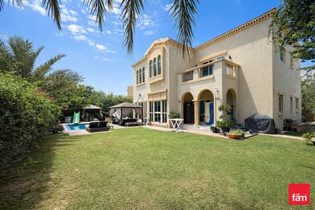 4 Bedroom Villa for Rent in Jumeirah Islands, Dubai - Vacant I Furniture Optional I Upgraded I Pool 4 Bedroom Villa for Rent in Jumeirah Islands, Dubai - Vacant I Furniture Optional I Upgraded I Pool
