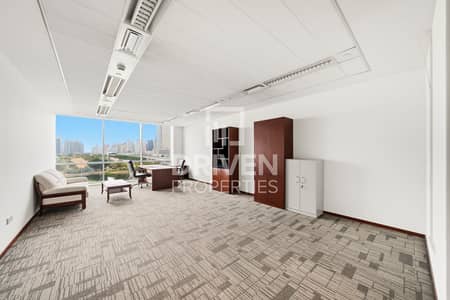 Office de  à à louer à Sheikh Zayed Road, Dubai - Bureau à Sheikh Zayed Road，Emaar Business Park，Emaar Business Park Building 1, 272700 AED - 14868753