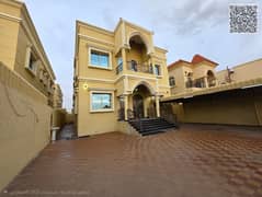 فيلا رائعة للإيجار في منطقة المويهات 1، مكونة من 5 غرف نوم