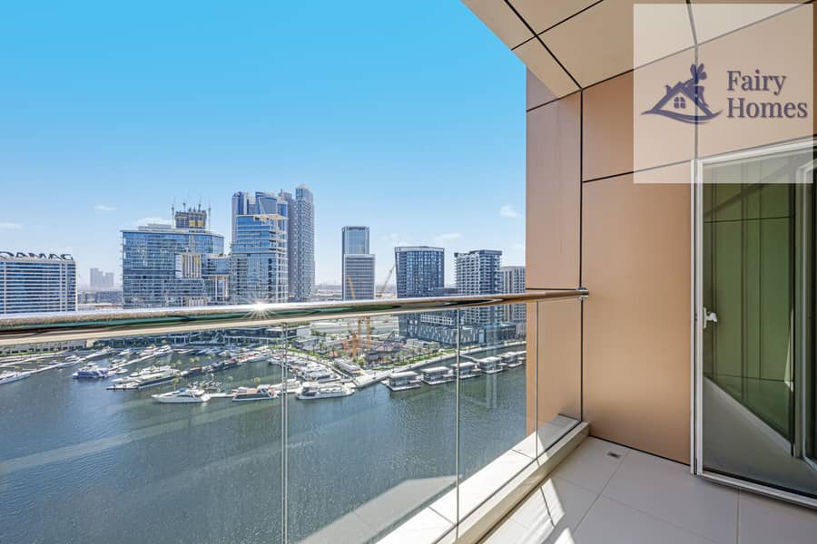 8 Balcony1. jpg
