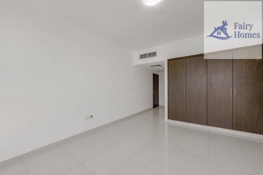 19 Master Bedroom2. jpg
