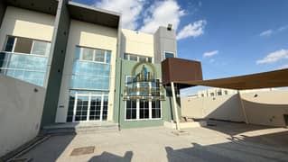 فیلا في الطي 5 غرف 134999 درهم - 14869904