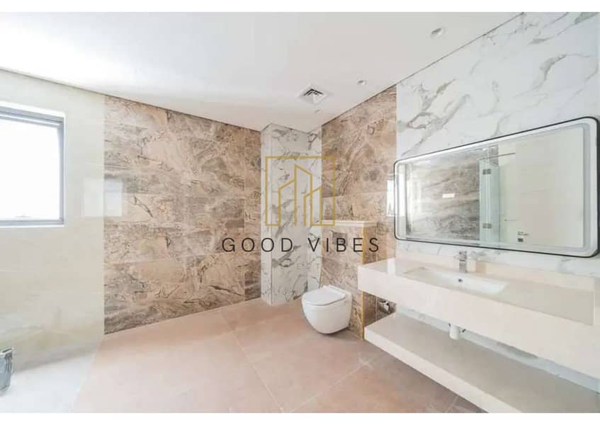 8 Villa 146_compressed_page-0009. jpg