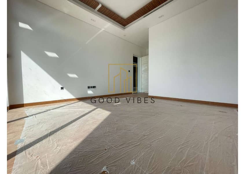 12 Villa 146_compressed_page-0013. jpg