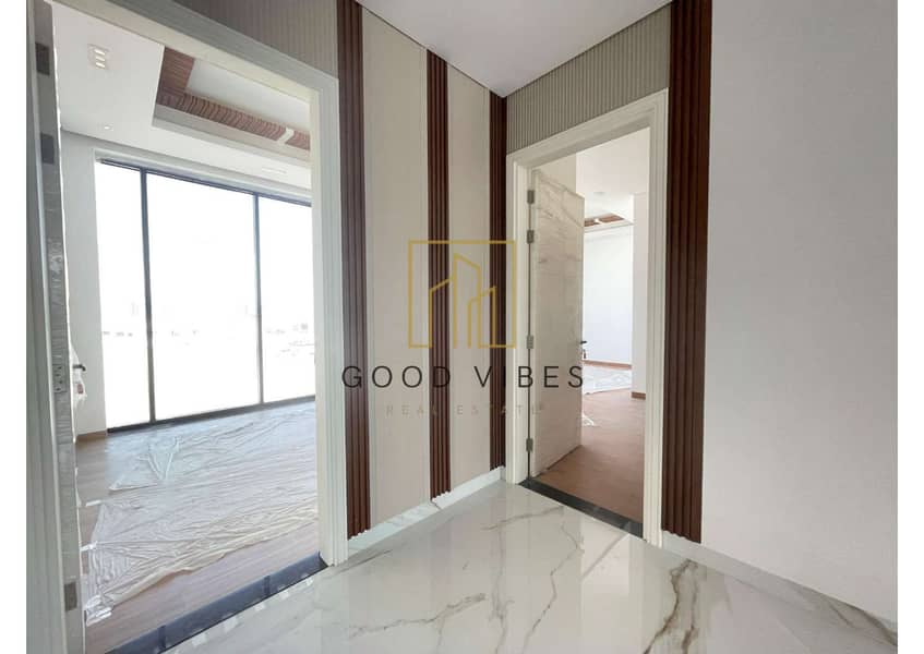 16 Villa 146_compressed_page-0017. jpg