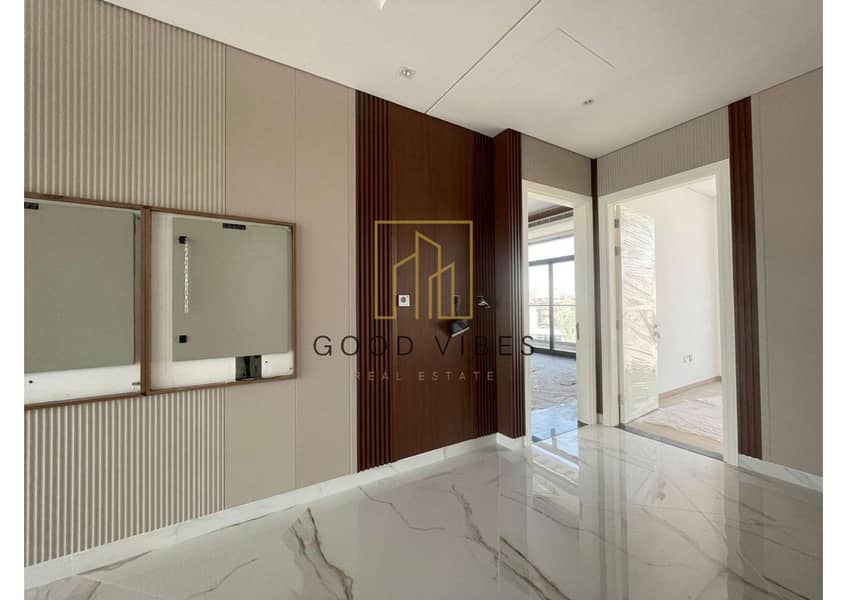 18 Villa 146_compressed_page-0019. jpg
