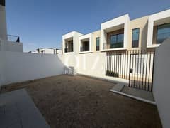 فيلا من 4 غرف نوم | رايا أرابيان رانشز 3 | إمكانية استخدام الفناء والمسبح