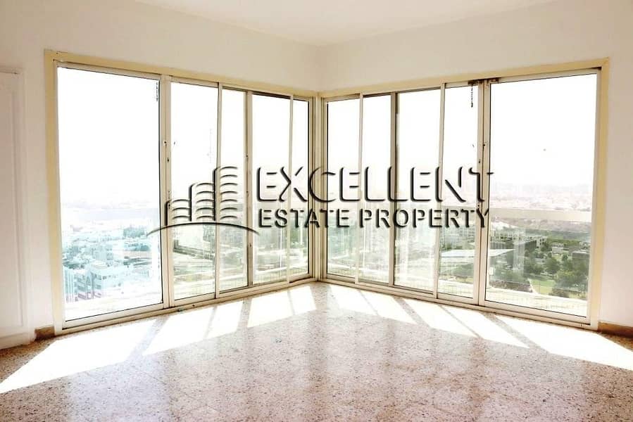 Majestic Brilliant Apartment with Maids Room Majestic Brilliant Apartment with Maids Room