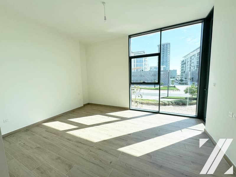 Spacious Modern | Single Row | Multiple Cheques - Image 9