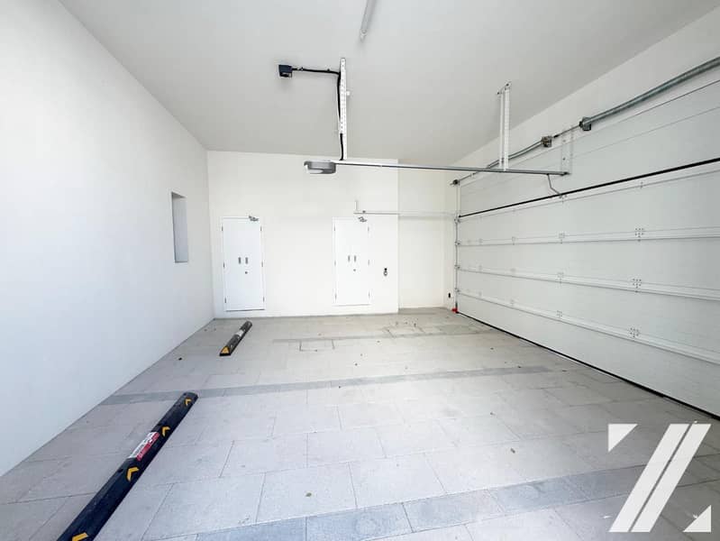 Spacious Modern | Single Row | Multiple Cheques - Image 22