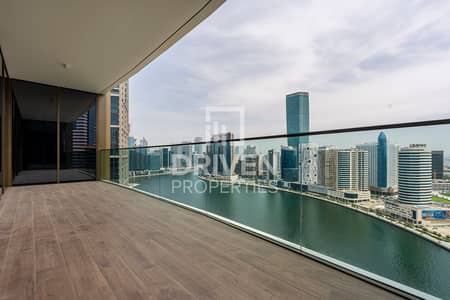 2 Bedroom Flat for Sale in Business Bay, Dubai - Selling at OP | Unique Layout | Full Canal View