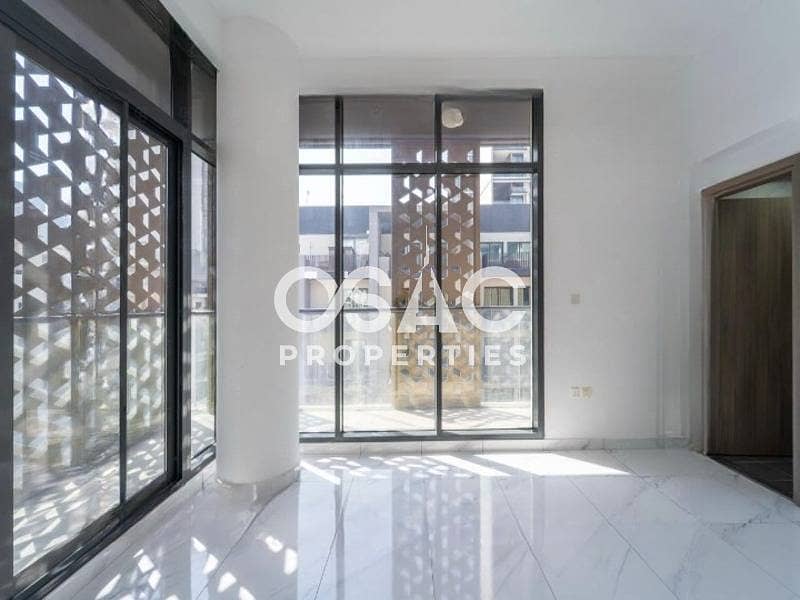 Negotiable price | Spacious Layout | Corner unit Negotiable price | Spacious Layout | Corner unit