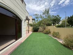 فیلا في نسيم،مدن 4 غرف 255000 درهم - 14877469