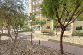 شقة في السمر 4،السمر،الروضة 1 غرفة 100000 درهم - 12476345